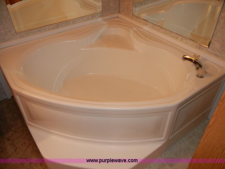 image for item 2139 2003 Skyline Fairview 76' modular home