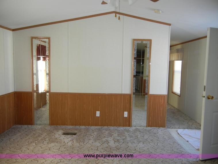 image for item 2139 2003 Skyline Fairview 76' modular home