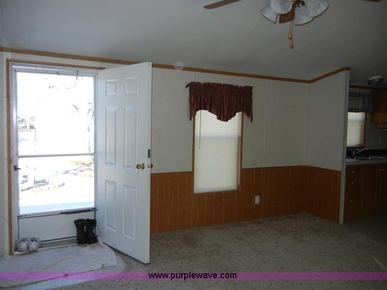 image for item 2139 2003 Skyline Fairview 76' modular home