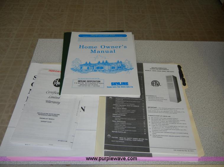 image for item 2139 2003 Skyline Fairview 76' modular home