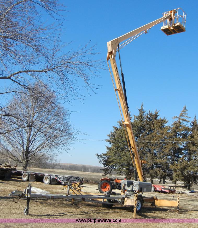 image for item 2278 Workforce XLB-4725A Bil-Jax lift