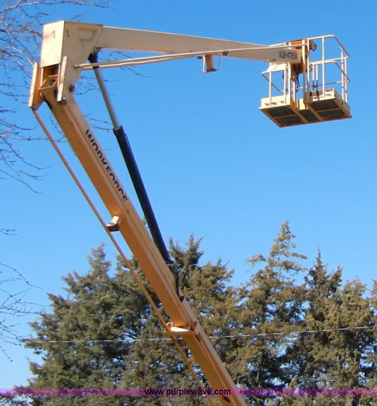 image for item 2278 Workforce XLB-4725A Bil-Jax lift