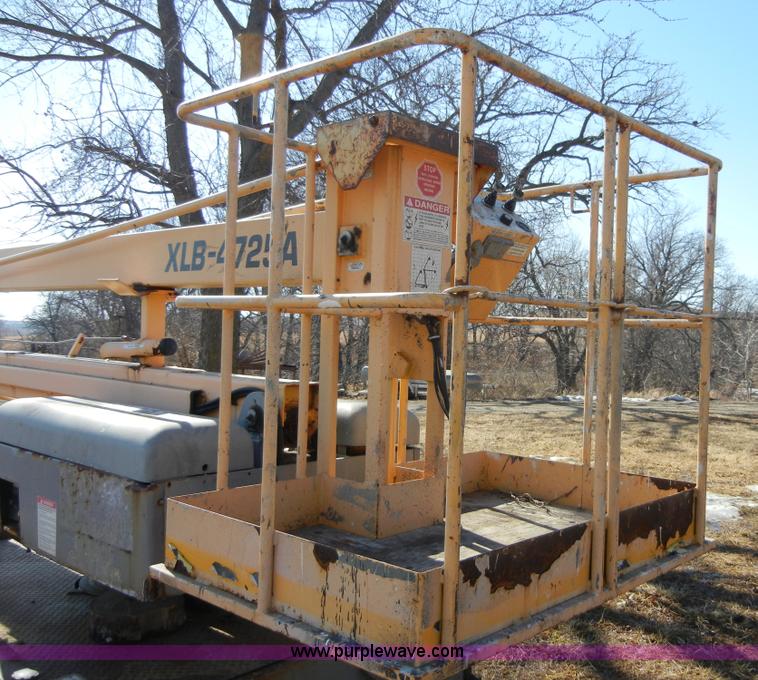 image for item 2278 Workforce XLB-4725A Bil-Jax lift