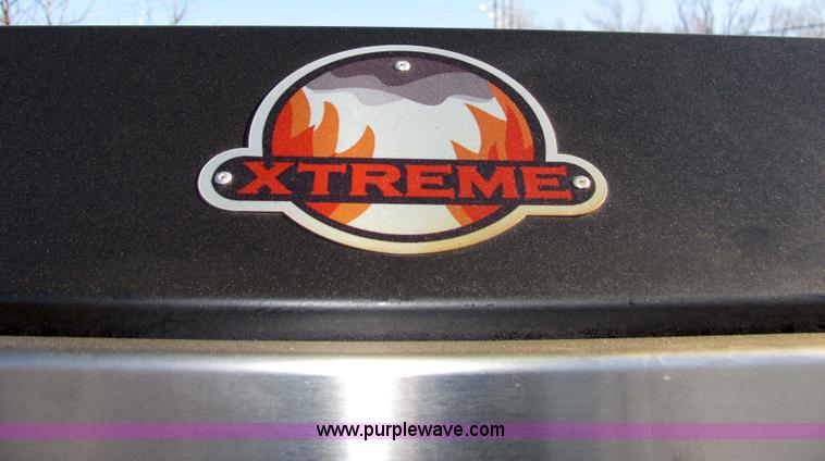 image for item 2311 Upright portable xtreme smoker and grill
