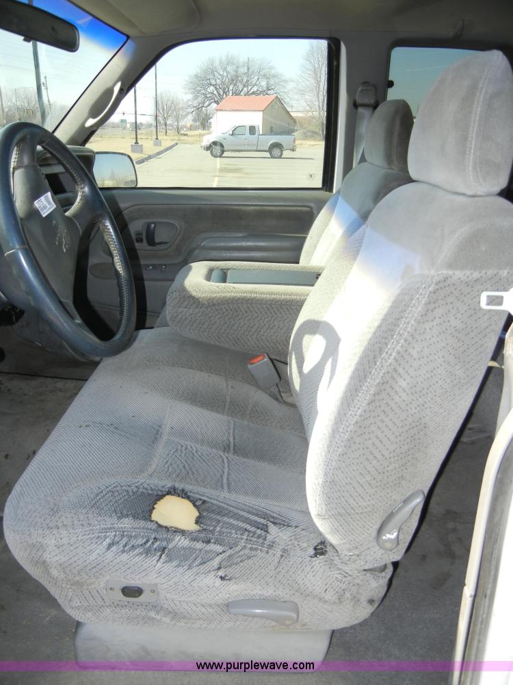 image for item 2375 1997 Chevrolet Silverado 2500 pickup truck