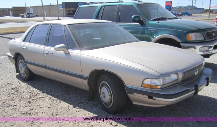 image for item 2966 1995 Buick LeSabre Custom