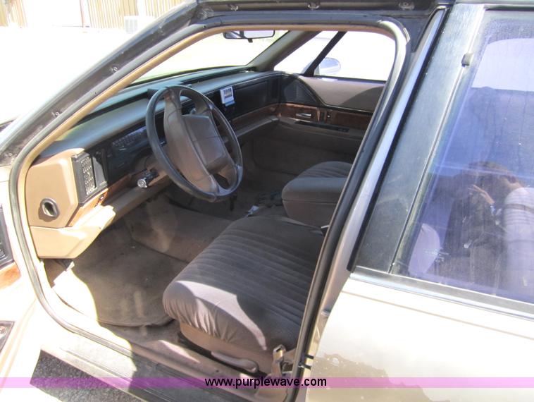 image for item 2966 1995 Buick LeSabre Custom