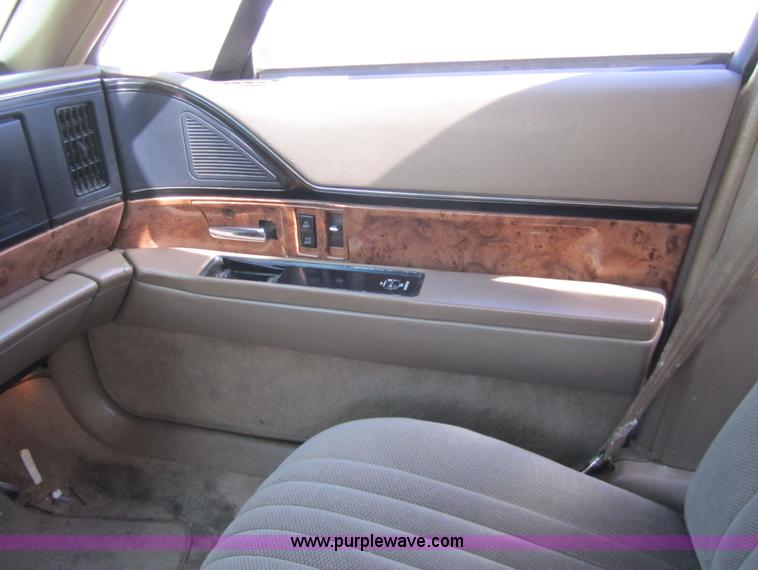 image for item 2966 1995 Buick LeSabre Custom