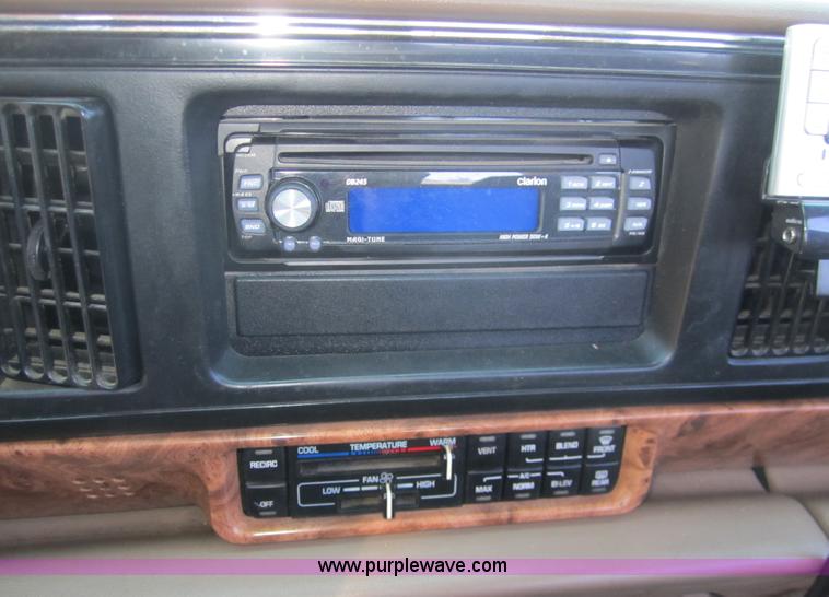 image for item 2966 1995 Buick LeSabre Custom