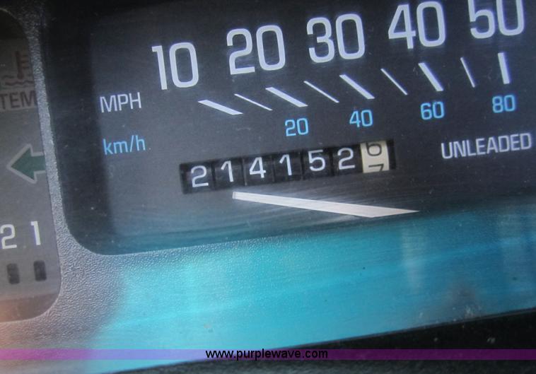 image for item 2966 1995 Buick LeSabre Custom