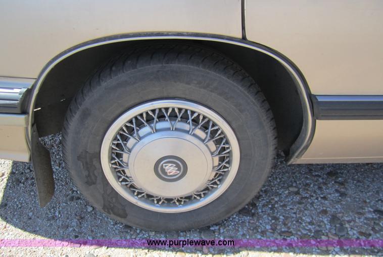 image for item 2966 1995 Buick LeSabre Custom