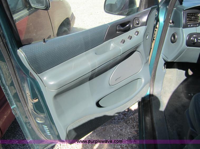 image for item 2968 1996 Ford Windstar GL mini-van