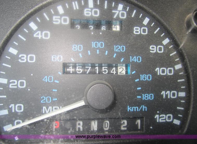 image for item 2968 1996 Ford Windstar GL mini-van