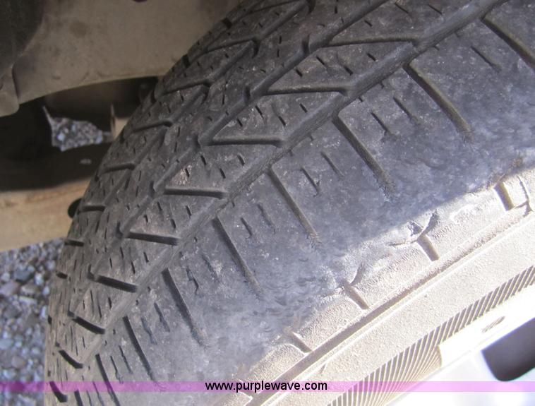 image for item 2968 1996 Ford Windstar GL mini-van