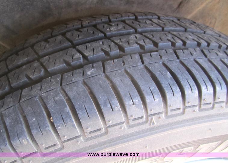 image for item 2968 1996 Ford Windstar GL mini-van