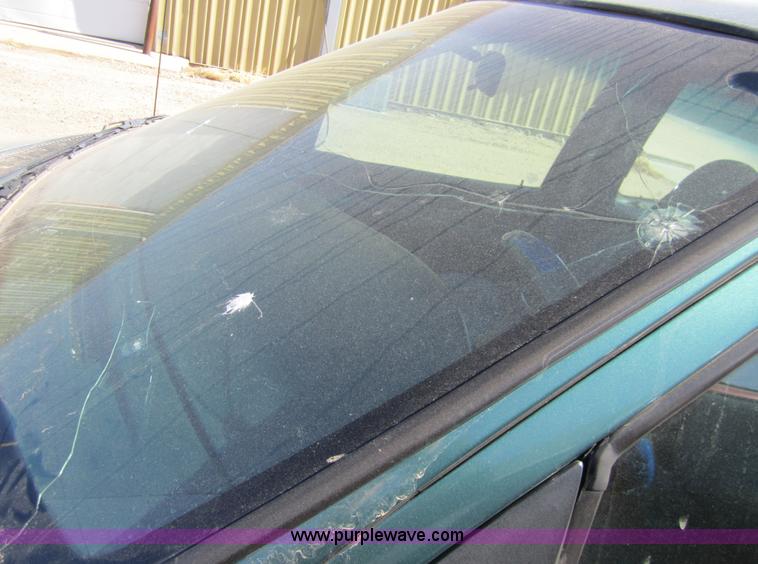 image for item 2968 1996 Ford Windstar GL mini-van