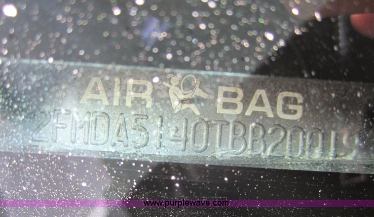 image for item 2968 1996 Ford Windstar GL mini-van