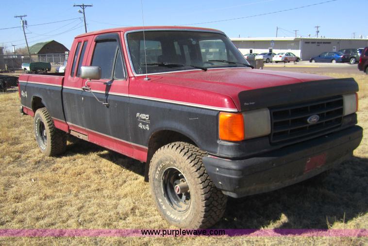 image for item 2969 1988 Ford F150 Custom extended cab pickup truck