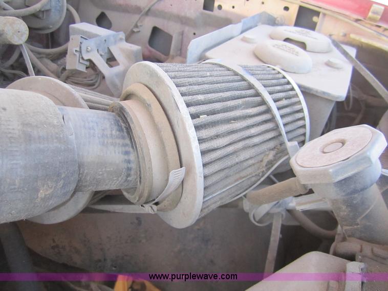 image for item 2969 1988 Ford F150 Custom extended cab pickup truck