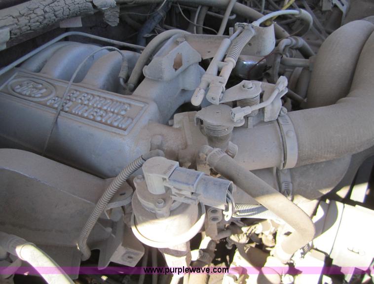 image for item 2969 1988 Ford F150 Custom extended cab pickup truck