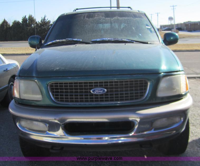 image for item 3438 1997 Ford Expedition Eddie Bauer SUV