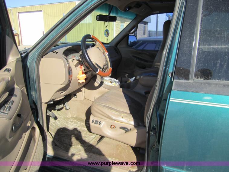 image for item 3438 1997 Ford Expedition Eddie Bauer SUV