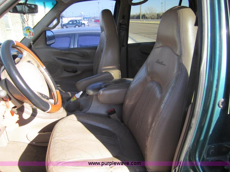 image for item 3438 1997 Ford Expedition Eddie Bauer SUV