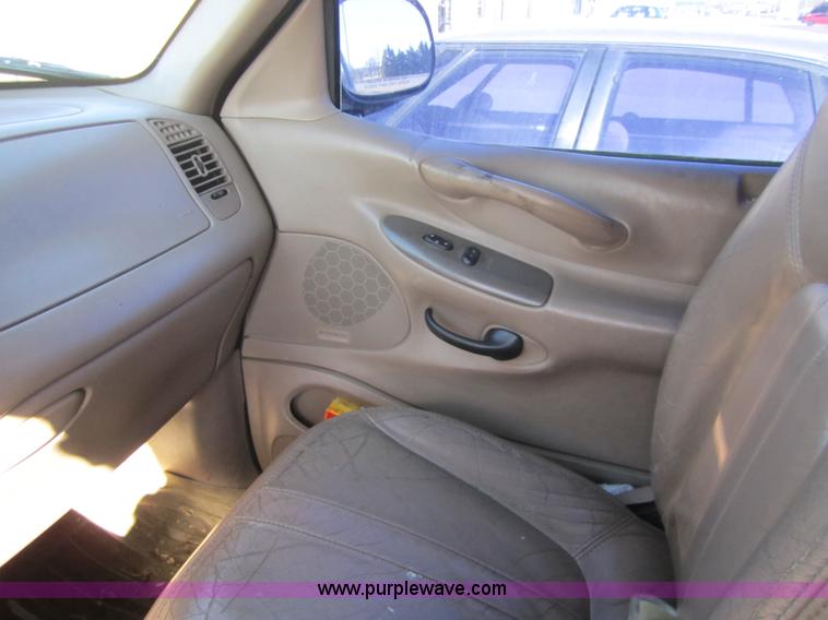 image for item 3438 1997 Ford Expedition Eddie Bauer SUV