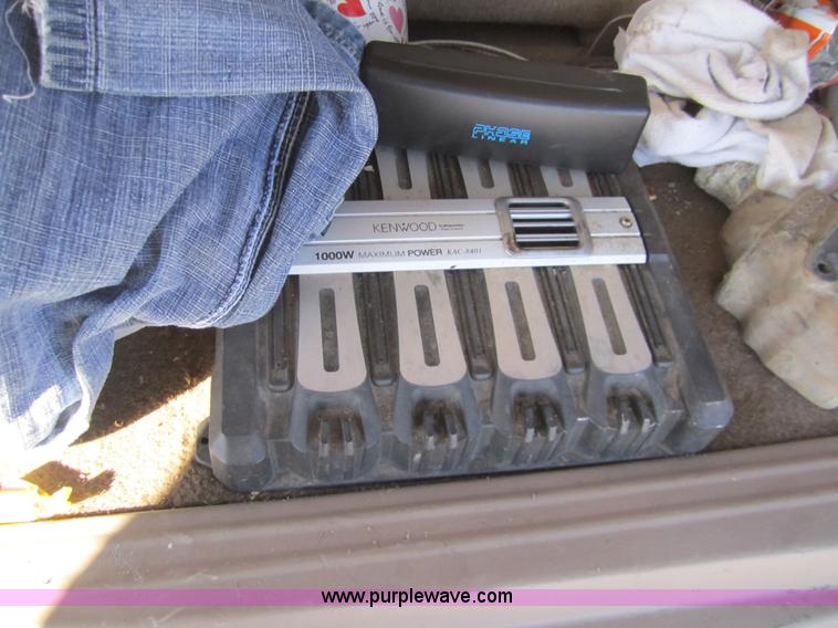 image for item 3438 1997 Ford Expedition Eddie Bauer SUV