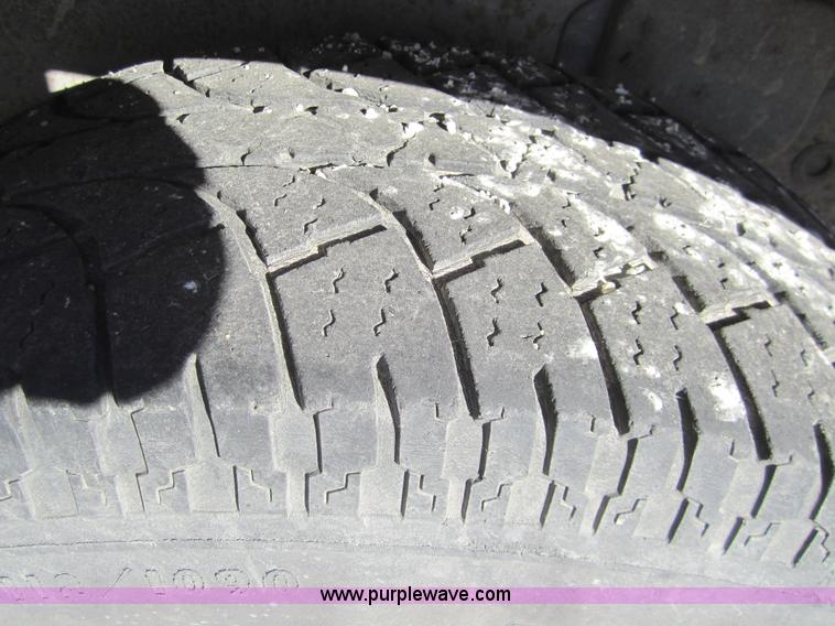 image for item 3438 1997 Ford Expedition Eddie Bauer SUV