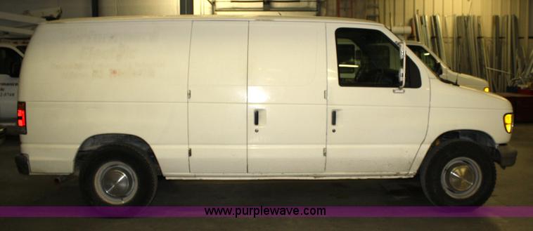 image for item 4820 1993 Ford Econoline E250 cargo van