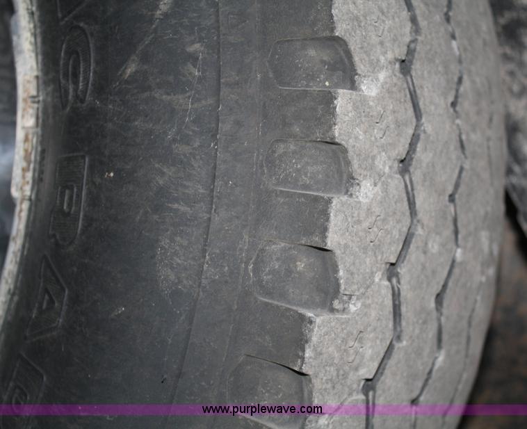 image for item 4820 1993 Ford Econoline E250 cargo van