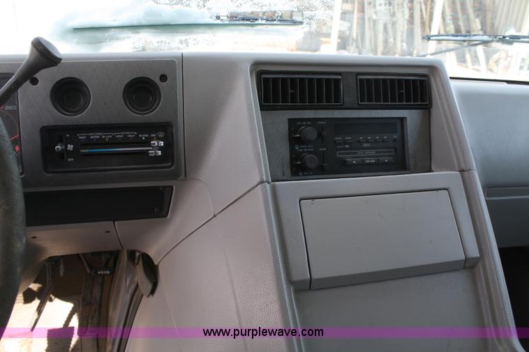 image for item 4821 1996 GMC Vandura G3500 cargo van