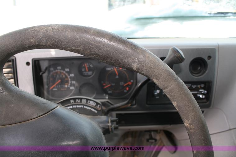 image for item 4821 1996 GMC Vandura G3500 cargo van