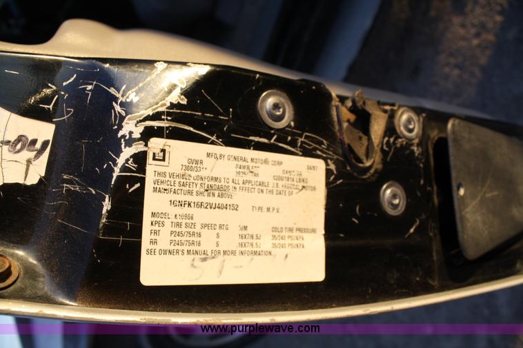 image for item 4921 1997 Chevrolet K1500 Suburban SUV