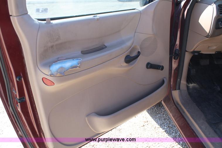 image for item 4927 1998 Ford F150 XL pickup truck