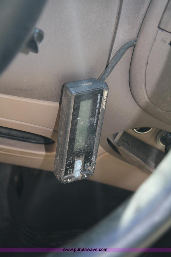 image for item 4927 1998 Ford F150 XL pickup truck