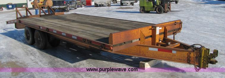 image for item 5304 1990 Econoline 22' flatbed trailer