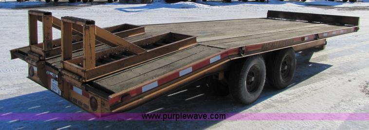 image for item 5304 1990 Econoline 22' flatbed trailer