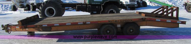 image for item 5304 1990 Econoline 22' flatbed trailer