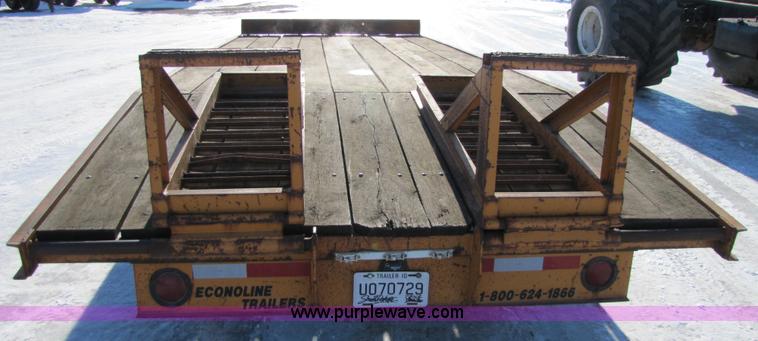 image for item 5304 1990 Econoline 22' flatbed trailer