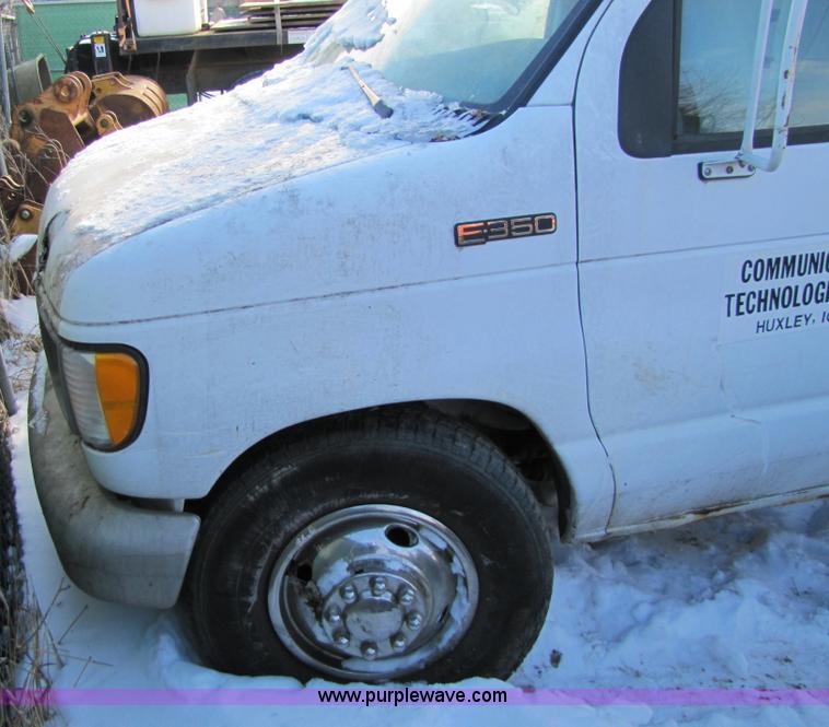 image for item 5355 1994 Ford E350 cube van