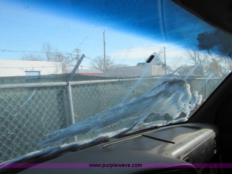 image for item 5355 1994 Ford E350 cube van