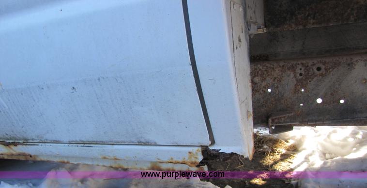 image for item 5355 1994 Ford E350 cube van