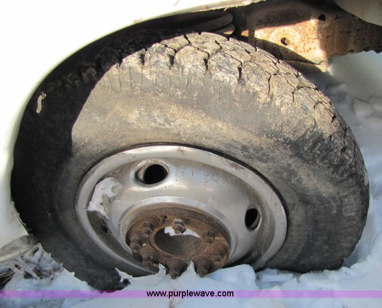 image for item 5355 1994 Ford E350 cube van