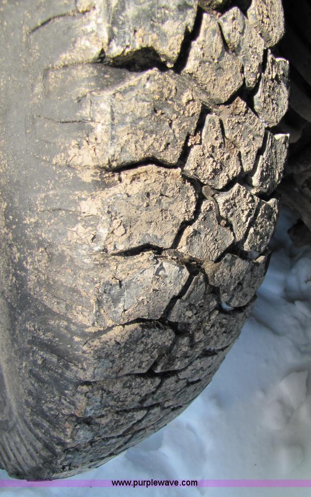 image for item 5355 1994 Ford E350 cube van