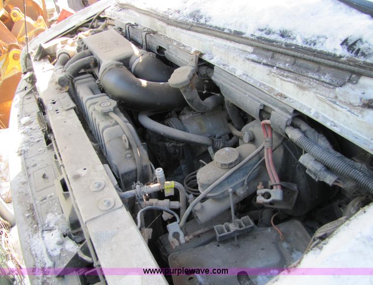 image for item 5355 1994 Ford E350 cube van