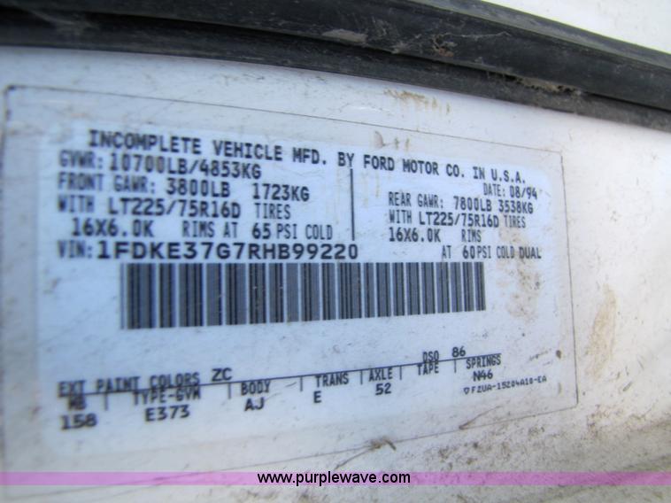 image for item 5355 1994 Ford E350 cube van