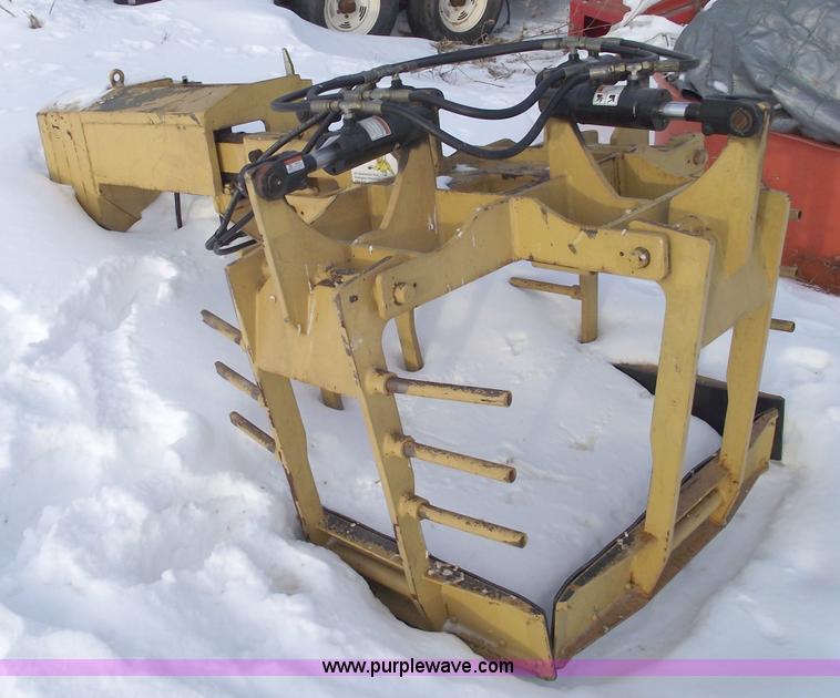 image for item 5423 Tygard layer picking forklift attachment