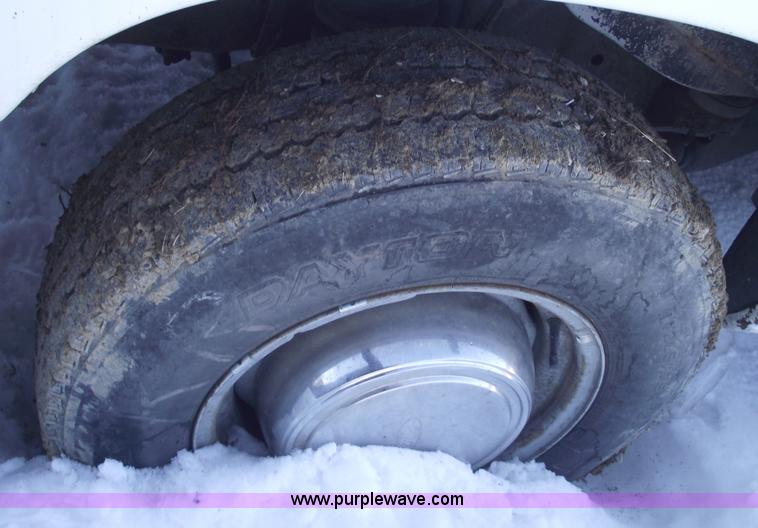 image for item 5489 1994 Ford E250 cargo van